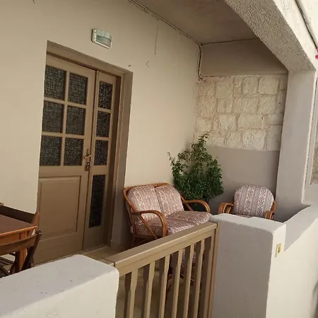 Buganvilla Sea View Apts Agia Pelagia (Crete)