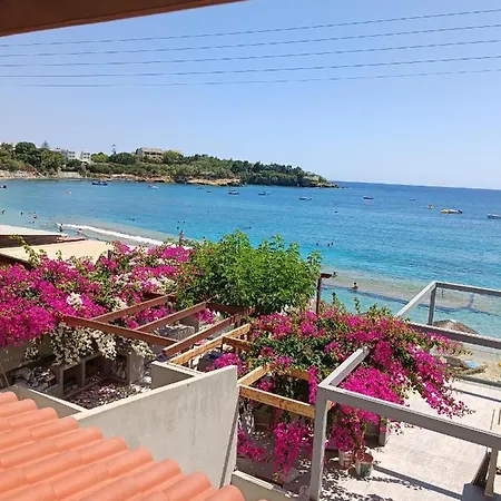 Buganvilla Sea View Apts Agia Pelagia (Crete)